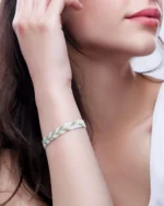 manekenka bela Miyuki narukvica-2