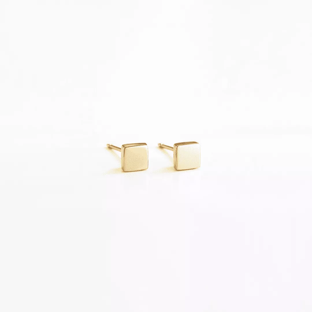 mini minđuše kvadrat zlatne mini minđuše kvadrat zlatne